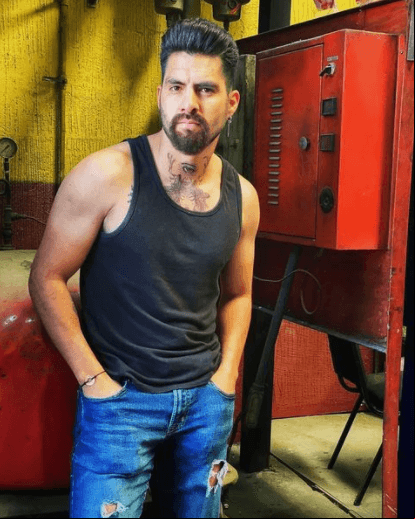 Axel Alcántara, quien saltó a la fama en "Hoy voy a cambiar", también aparecerá en esta historia.