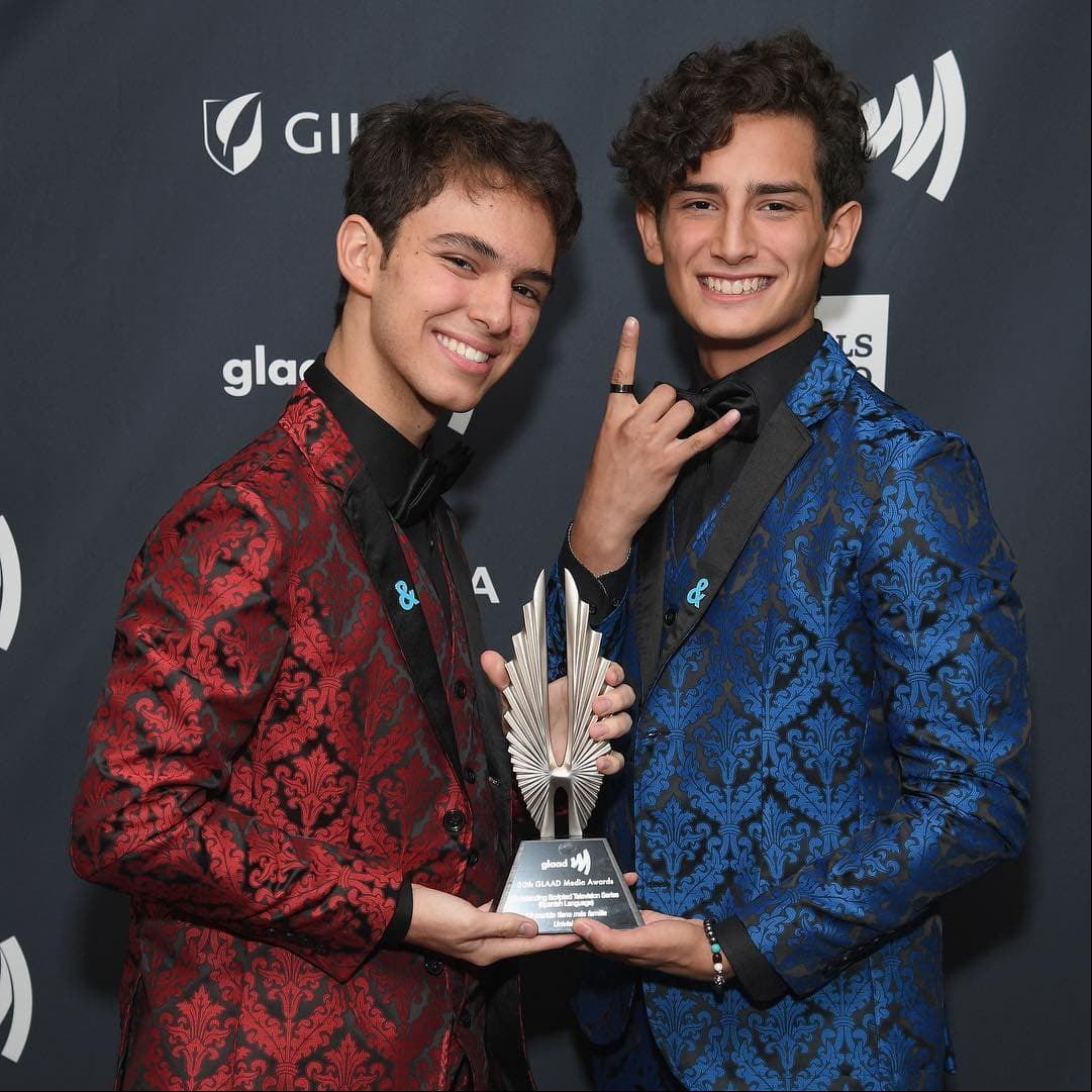 El impacto de esta historia de amor llegó hasta los GLAAD Media Awards 2019, premiación que se destaca en temas de diversidad sexual en la industria del entretenimiento, tras ser nominados en la categoría ‘Mejor pareja de la televisión’, llevándose el premio al casa.