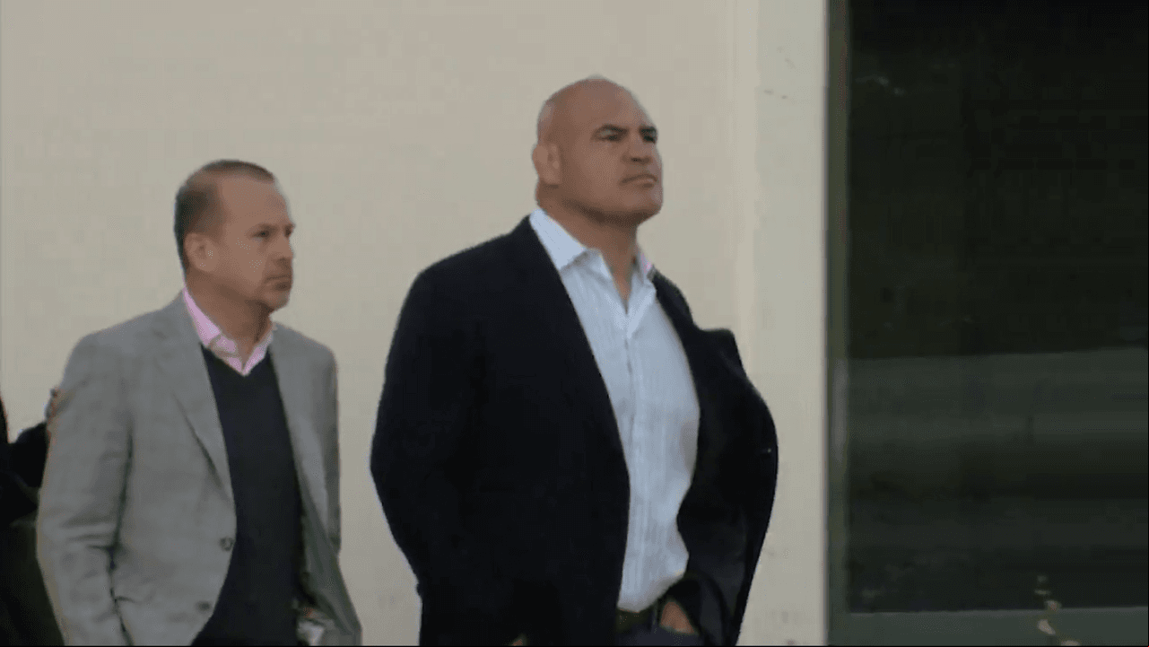 Juez Arthur Bocanegra casi llora al dictar sentencia a Cain Velasquez 