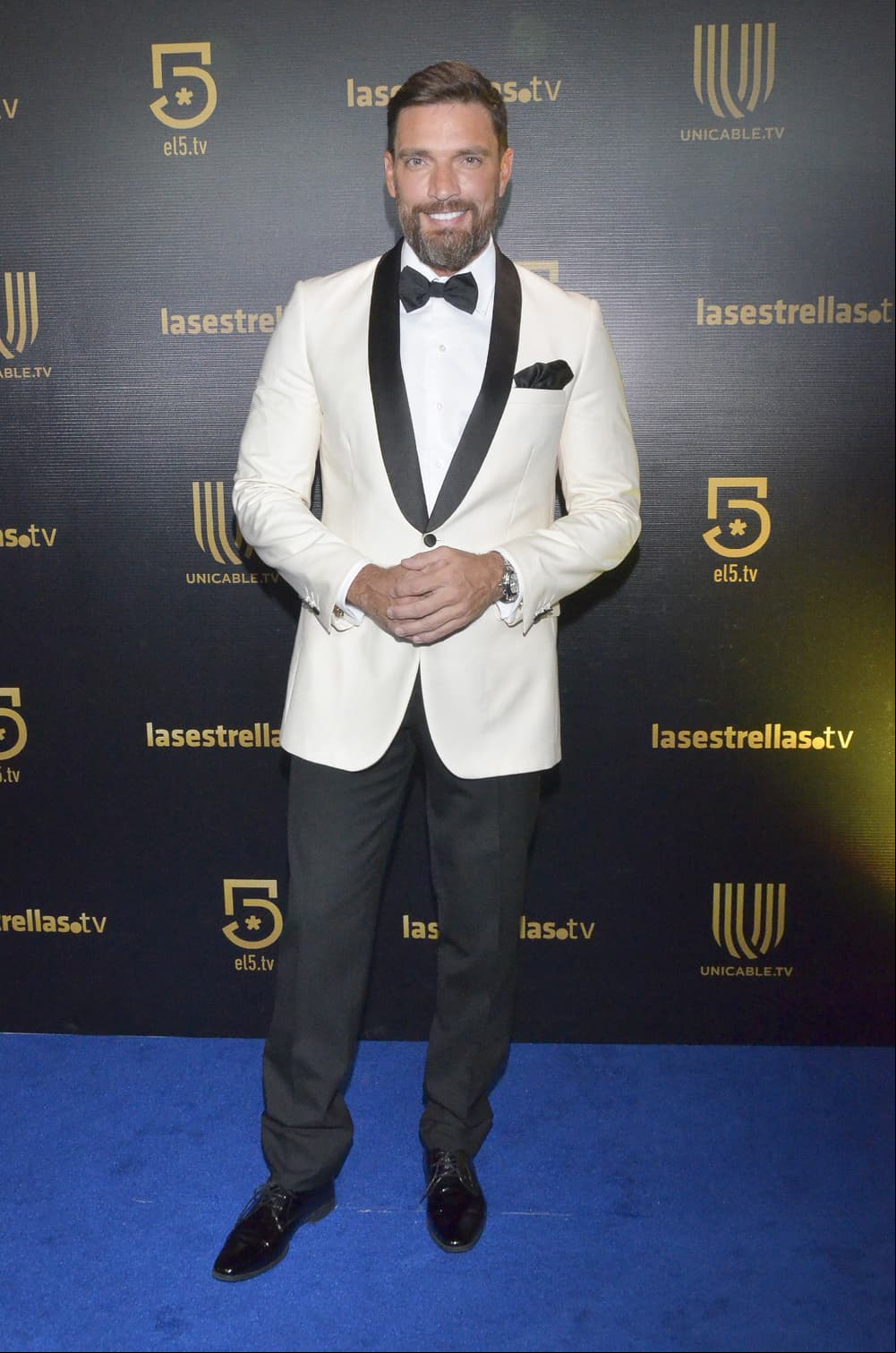 Julián Gil celebrará el próximo 13 de junio sus 50 años, y aunque en los últimos años se ha dedicado por completo a la actuación y la conducción, el intérprete argentino debutó como modelo en Puerto Rico.