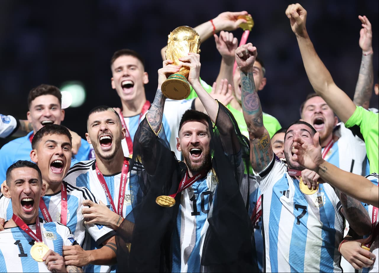 Messi, the 'Besht': la historia de la capa catarí con la que alzó la Copa