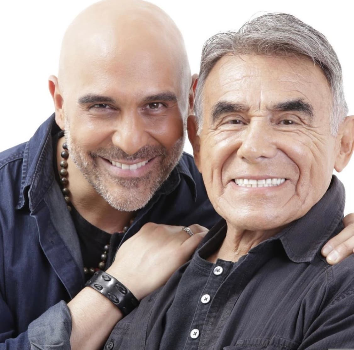Probablemente, el más conocido de sus descendientes es su primogénito, el también actor Héctor Suárez Gomís, quien a sus 51 años cuenta con una gran trayectoria en el teatro, el cine y la televisión.