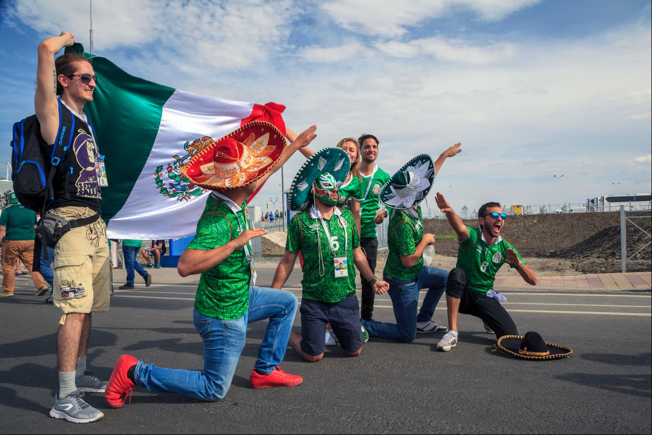 Mexicano se gasta dinero de su boda para ir al Mundial de Qatar 2022