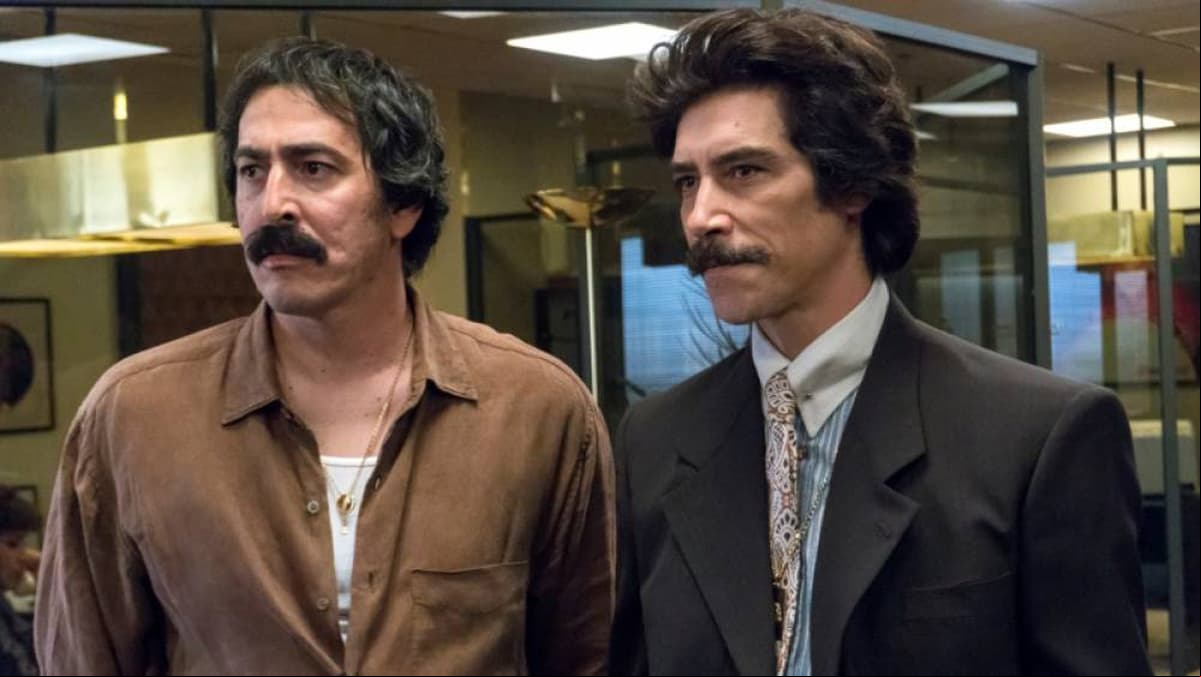 Martín Bello y Óscar Jaenada en la serie de 'El Sol'