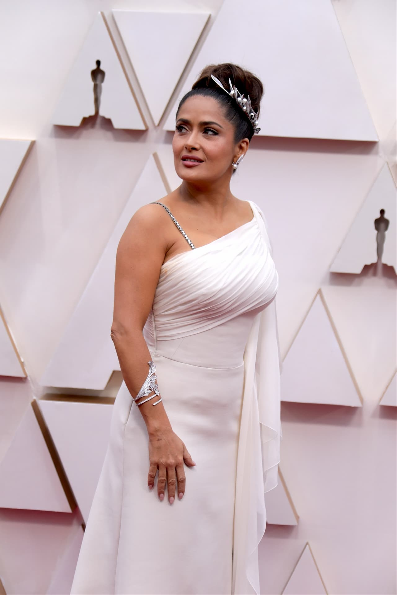 Salma Hayek lució como una diosa griega en la ceremonia de los Premios Oscar 2020