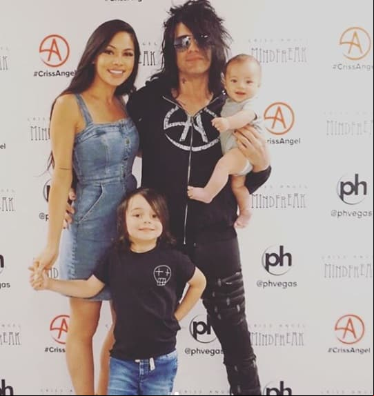 El ilusionista dijo que necesita apoyo para seguir investiganso sobre la leucemia linfoblástica aguda: "Estamos trabajando en un gran evento para el próximo año en apoyo de nuestra fundación, The Johnny Crisstopher Children's Charitable Foundation, y anunciaremos más detalles al respecto".