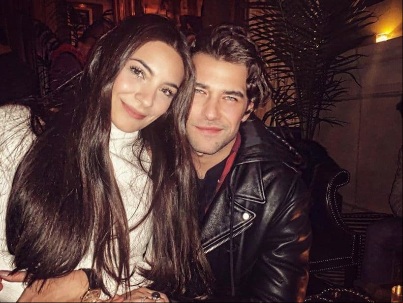 Ese mismo año se rumoró que salía con el modelo Alessandro Morelli después de que publicó una fotografía en Instagram en la que aparece muy sonriente y de la mano del italiano, pero no se supo nada más.