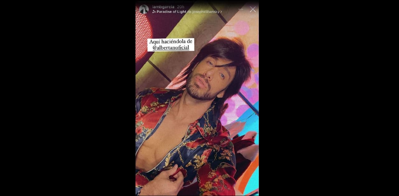 El conductor generó cientos de reacciones con su caracterización.