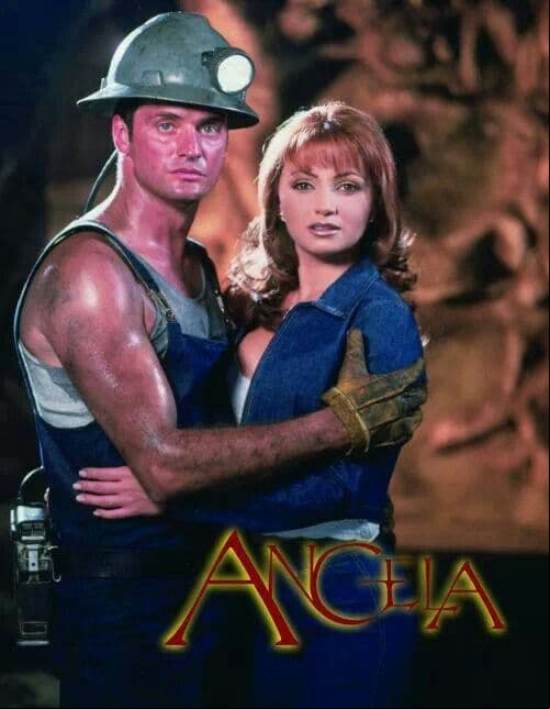 'Ángela', junto a Angélica Rivera fue su siguiente protagónico y uno de los papeles que lo consolidarían como uno de los galanes de las telenovelas mexicanas.