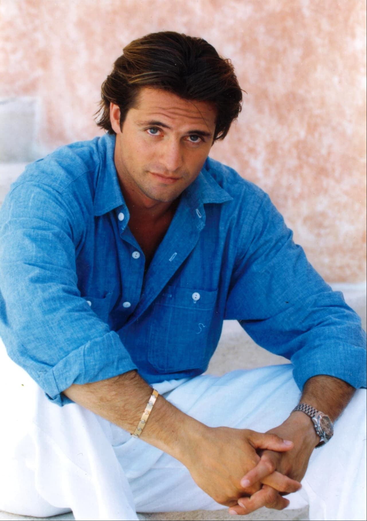 Este martes 19 de enero, el actor Juan Soler cumple 55 años de edad. A continuación, hacemos un repaso por la transformación física de uno de los galanes por excelencia de la televisión mexicana.