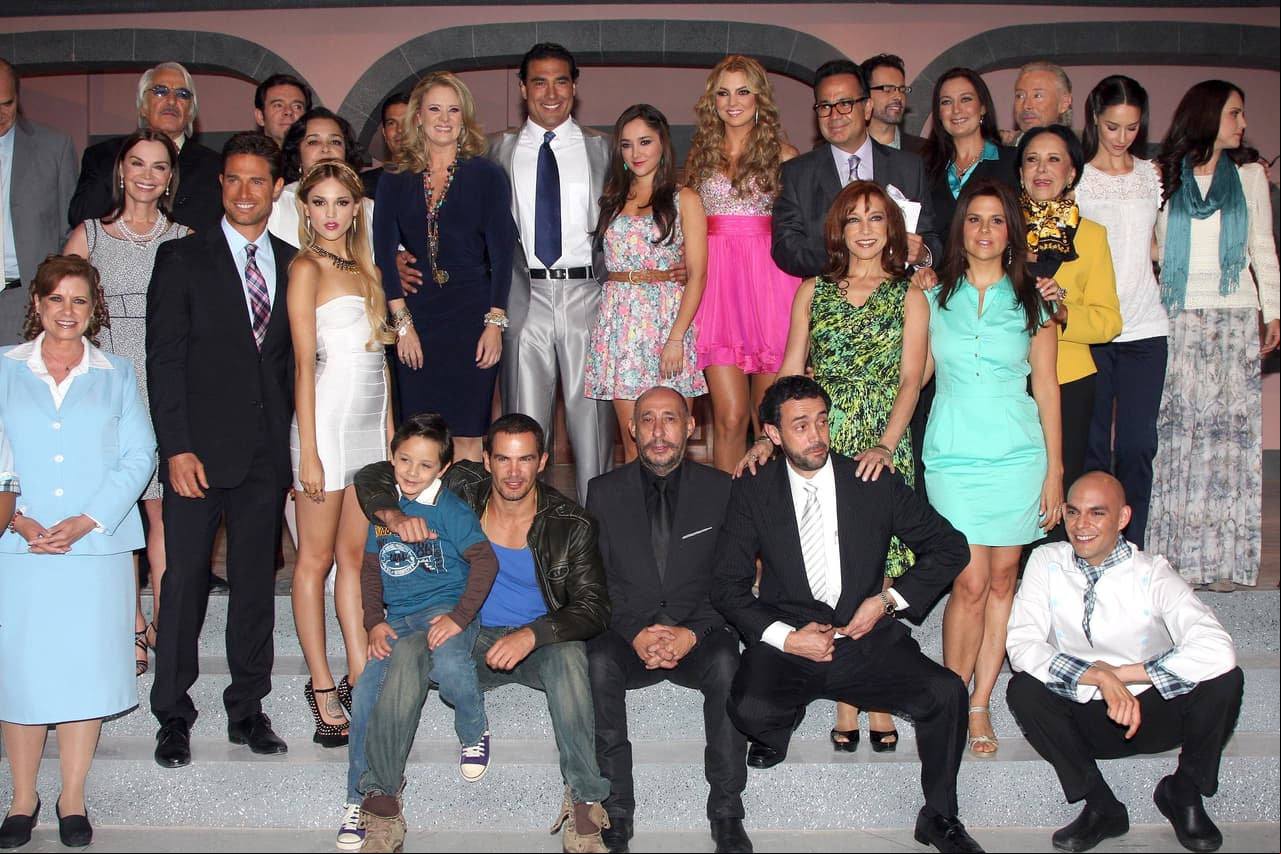Su gran regreso sería en 2012, puesto que Aragón se unió al gran elenco de la telenovela 'Amores Verdaderos' con el personaje de 'Odette Ruiz Vda. de Longoria', una poderosa mujer con crueles intenciones hacia la familia 'Balvanera'.