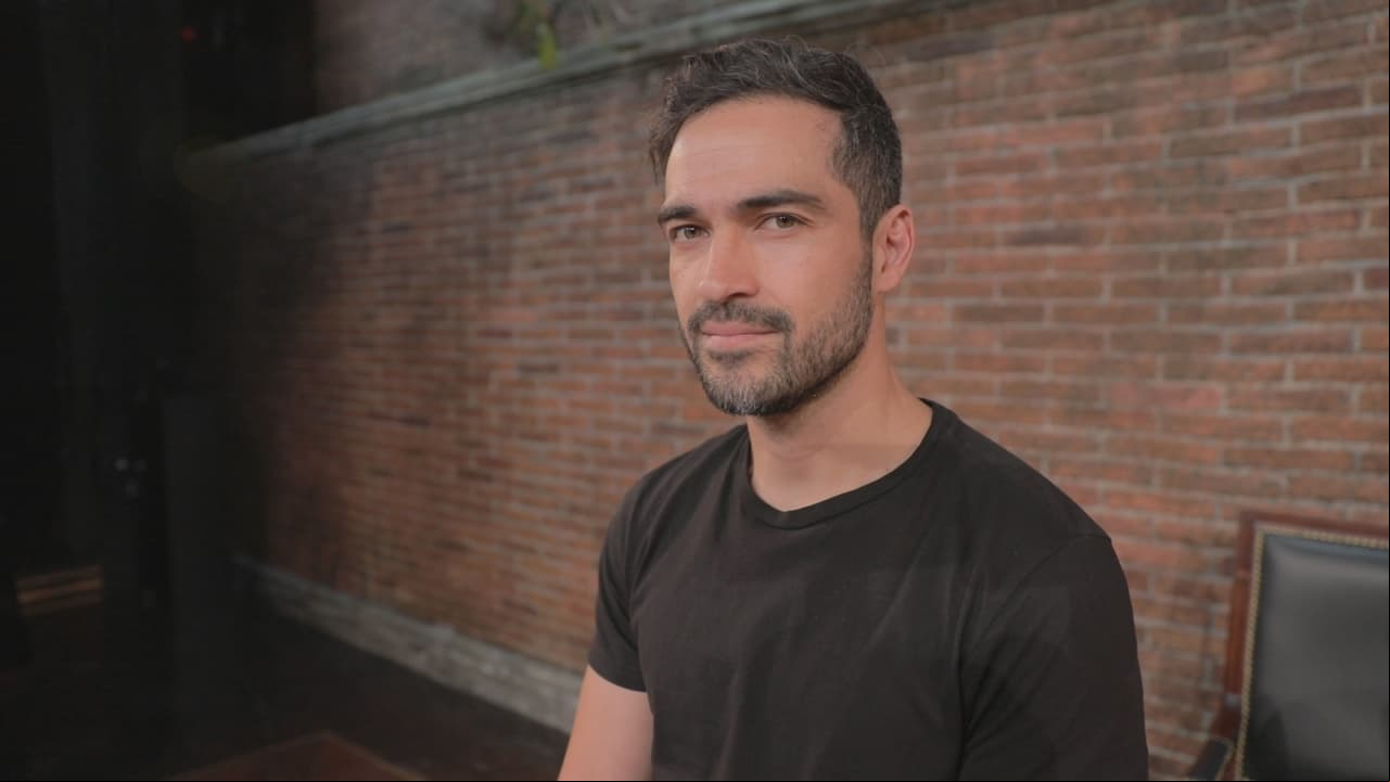 Alfonso Herrera: De ‘Rebelde’ a ‘La sociedad de los poetas muertos’, todo ha sido aprendizaje