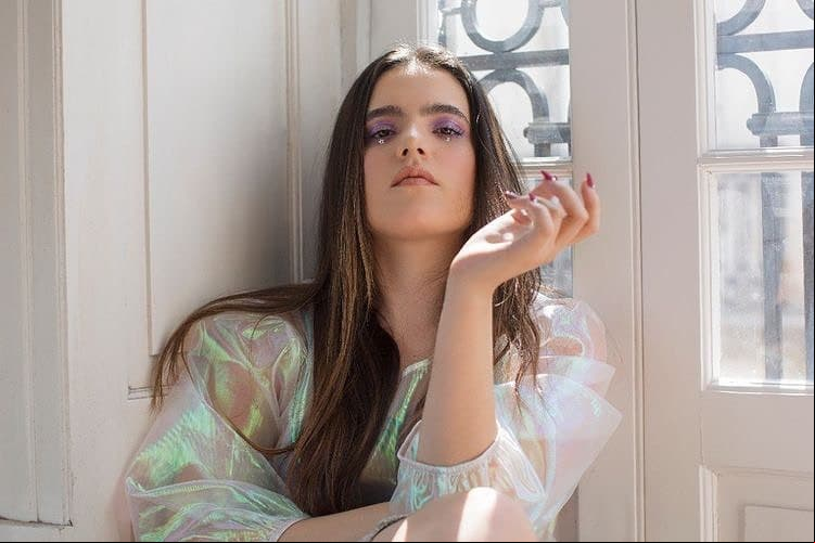 De acuerdo con Camila Fernández, Cayetana llegó al mundo por cesárea con un peso de 3 kilos 660 gramos y midiendo 49 centímetros.