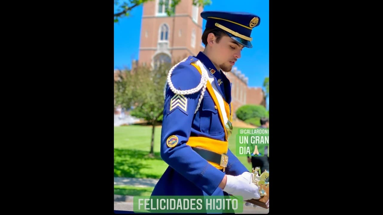 “Cuando la vida te da vida y con amor incondicional dejas pedazos de tu alma, la compensación viene del Universo y no tengo más que sentirme agradecida, no ha sido precisamente fácil el camino, pero sí hay que volver a andarlo lo hago convencida. GRACIAS por ser valiente y caminarlo en mi imperfecta compañía… Te amo hijo. Estoy orgullosa de ti y siente muy grande el amor a tu madre querida”, precisó.