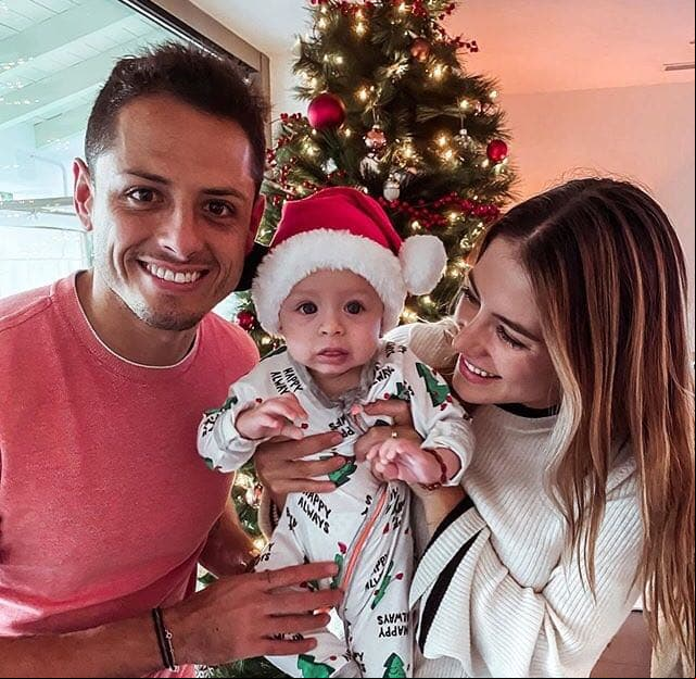 Desde ese momento, ambos no han dudado en compartir vistazos a sus vidas como padres primerizos del pequeño Noah, quien hoy en día está por cumplir 10 meses.