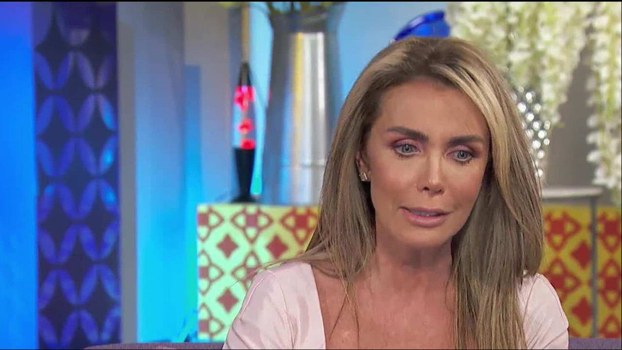 “Corren” a Sabine Moussier de programa en vivo y ella así lo evidenció