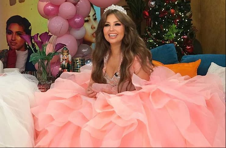 Thalía se luce como Quinceanera
