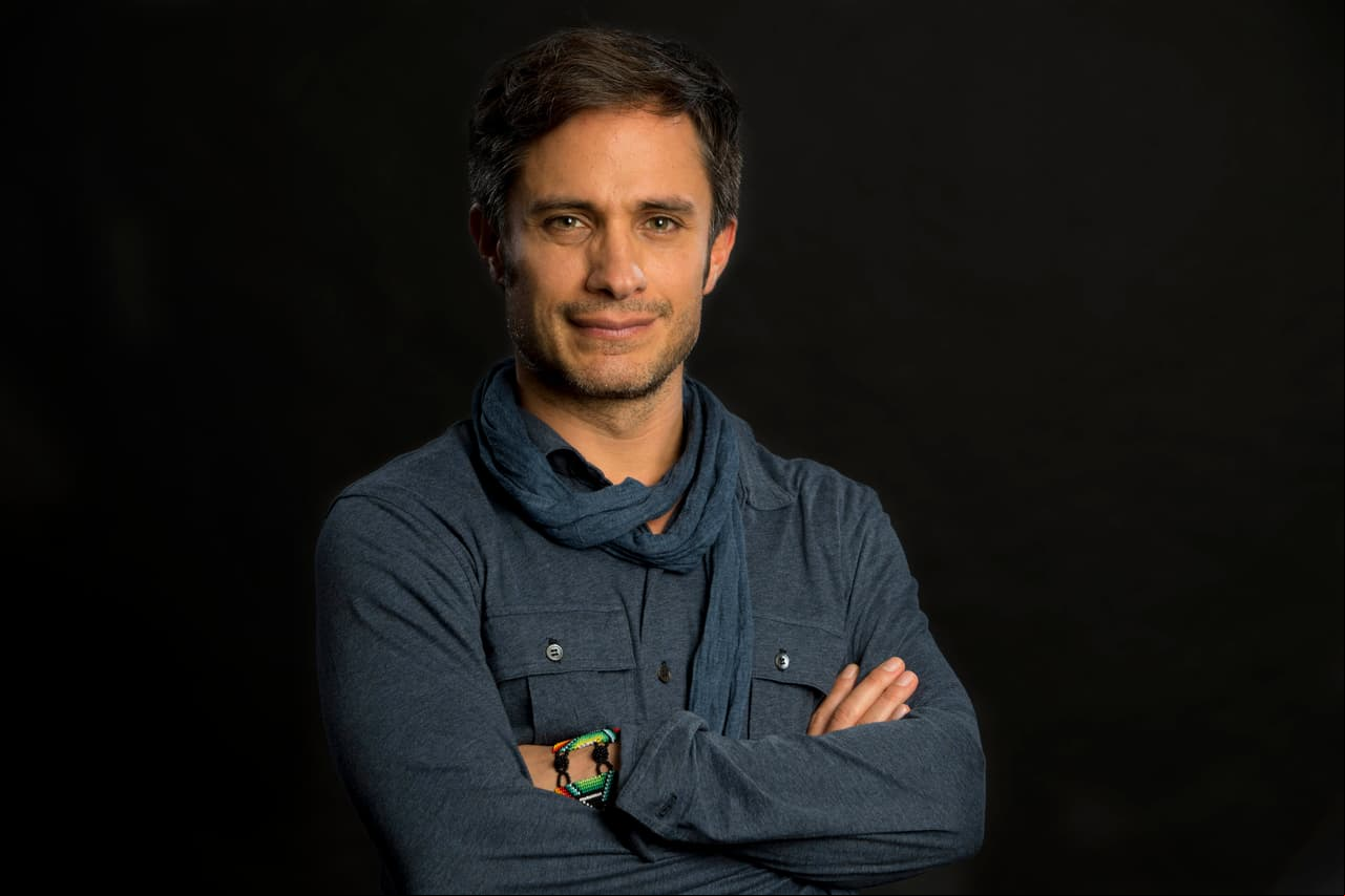 Gael García "se hace de palabras" con el senador Javier Lozano