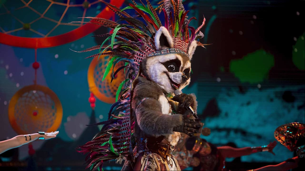Apache canta ‘Felices los 4’, de Maluma