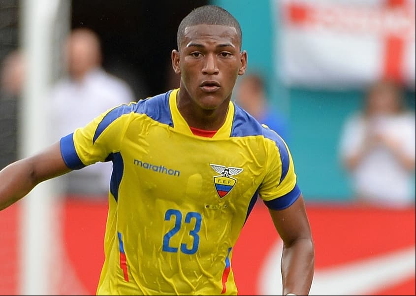 El mediocampista del FC Dallas, Carlos Gruezo en duda para la Copa América Centenario