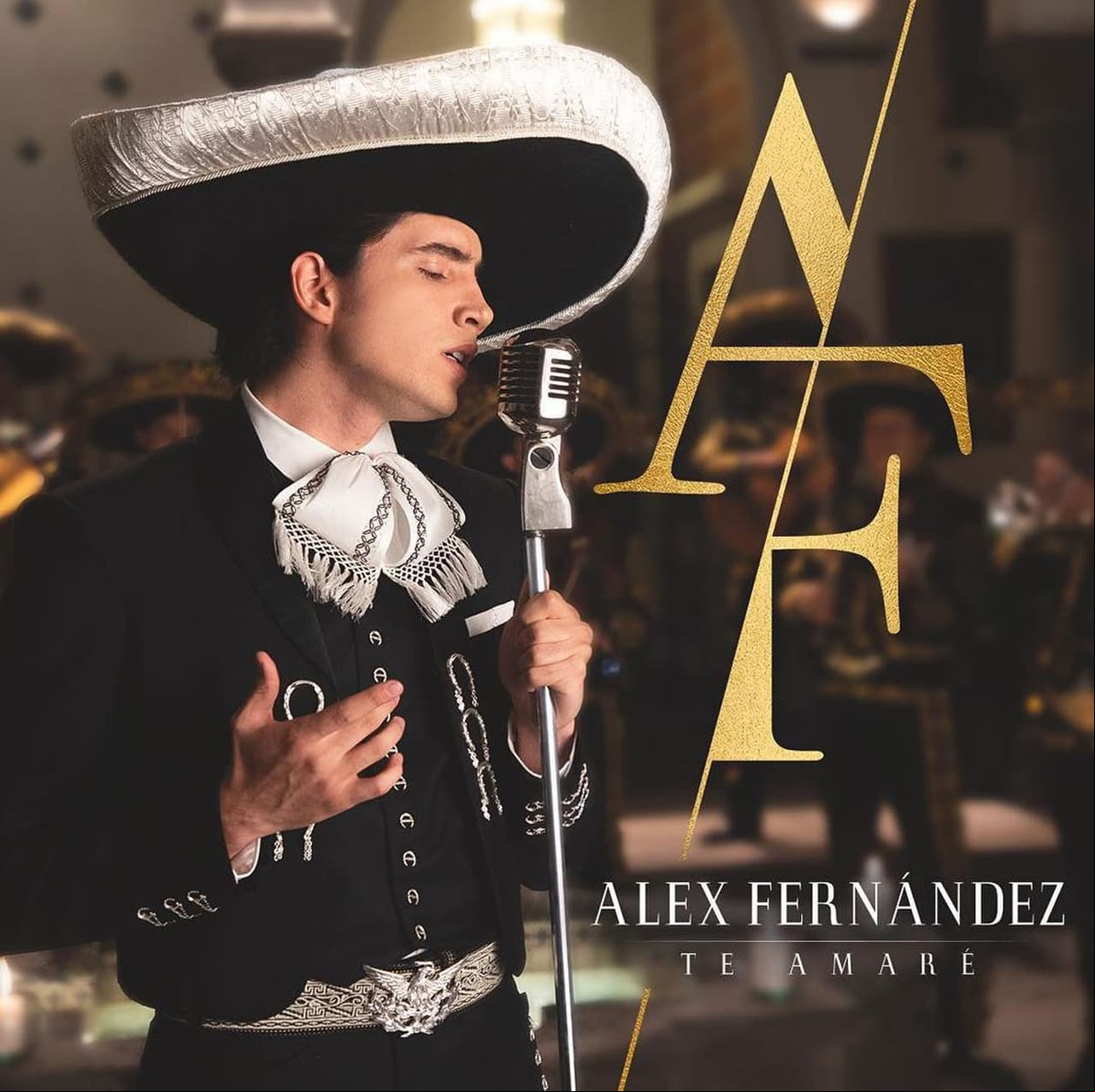 Hijo de Alejandro Fernández presenta su primer sencillo