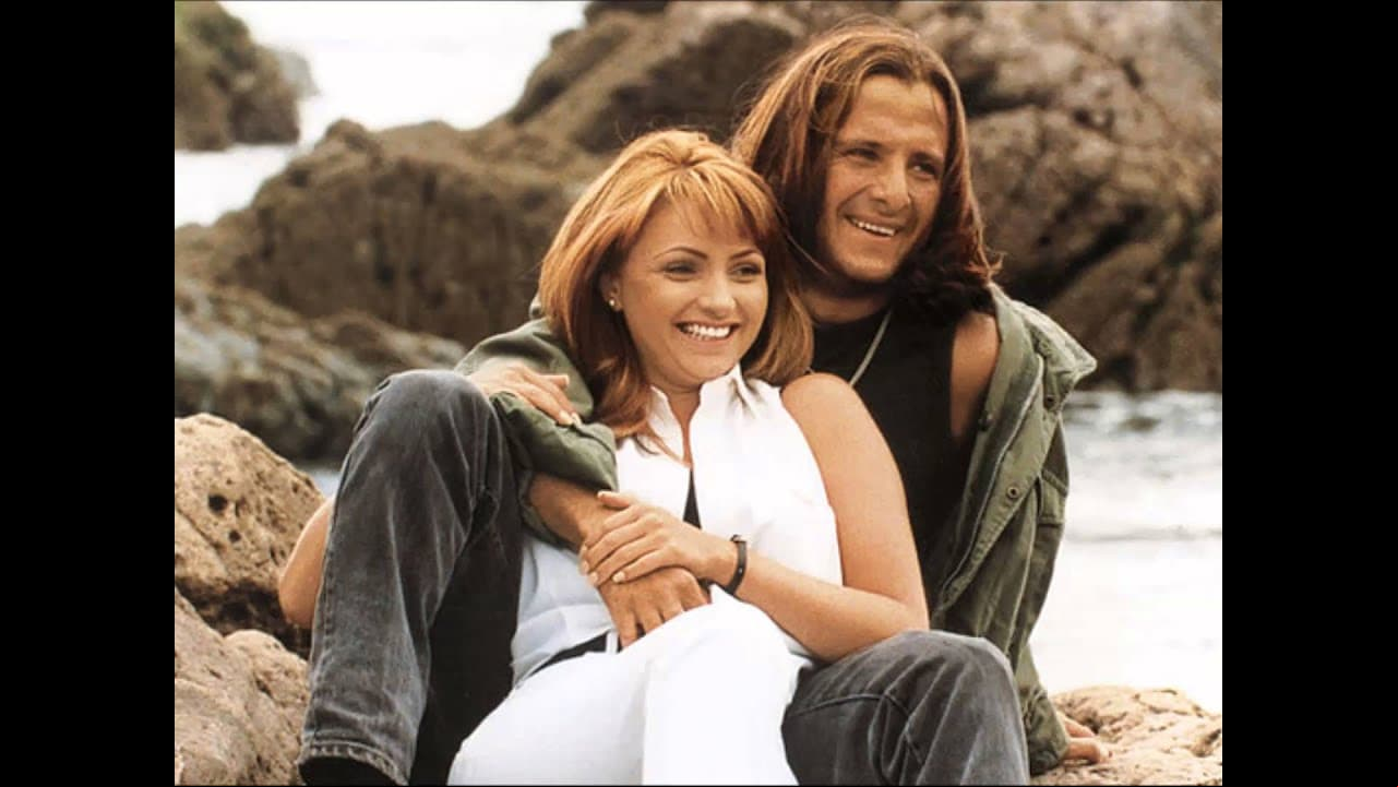 En 1997 apareció junto a Eduardo Palomo en ‘Huracán’, telenovela que se grabó en La perla del pacífico, Mazatlán, Sinaloa, Ciudad de México y en Los Cabos, Baja California Sur.