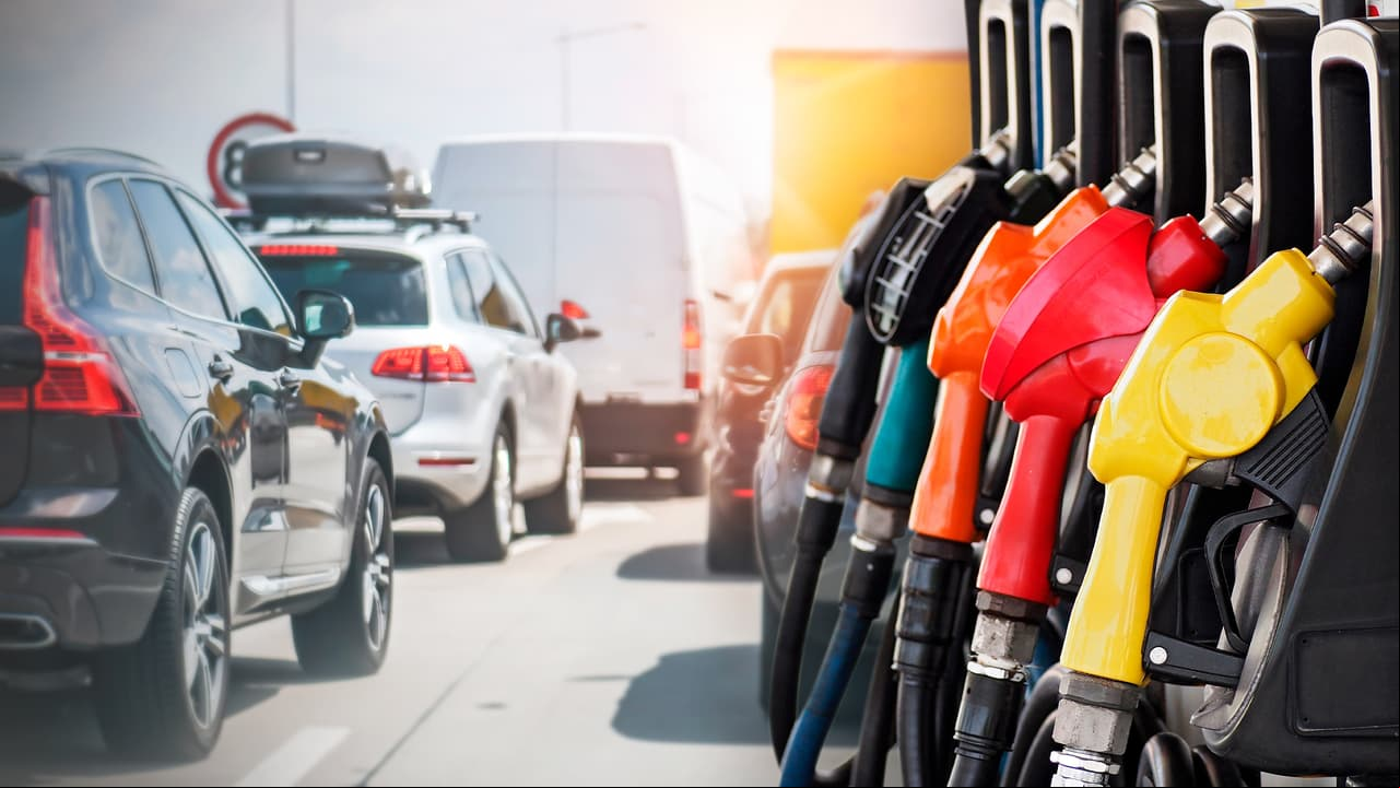 ¿Cómo ahorrar combustible ante el continuo aumento de precios en EEUU?