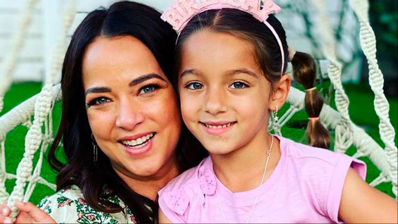 Adamari López consiente a su hija Alaïa con tremendo tratamiento de belleza y lo muestra en video