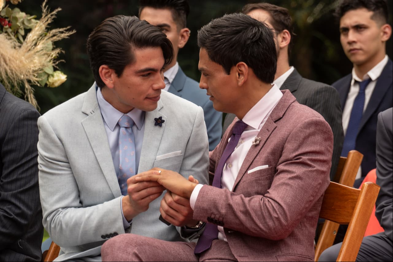 Igual que 'Teo', quien le propuso matrimonio a su querido 'Gonzo' durante la ceremonia.
