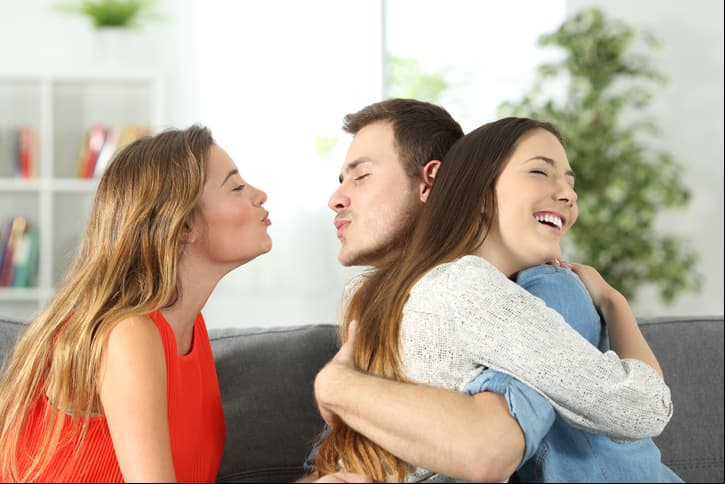 ¿Puedes amar a dos personas al mismo tiempo? Esto dicen los psicólogos